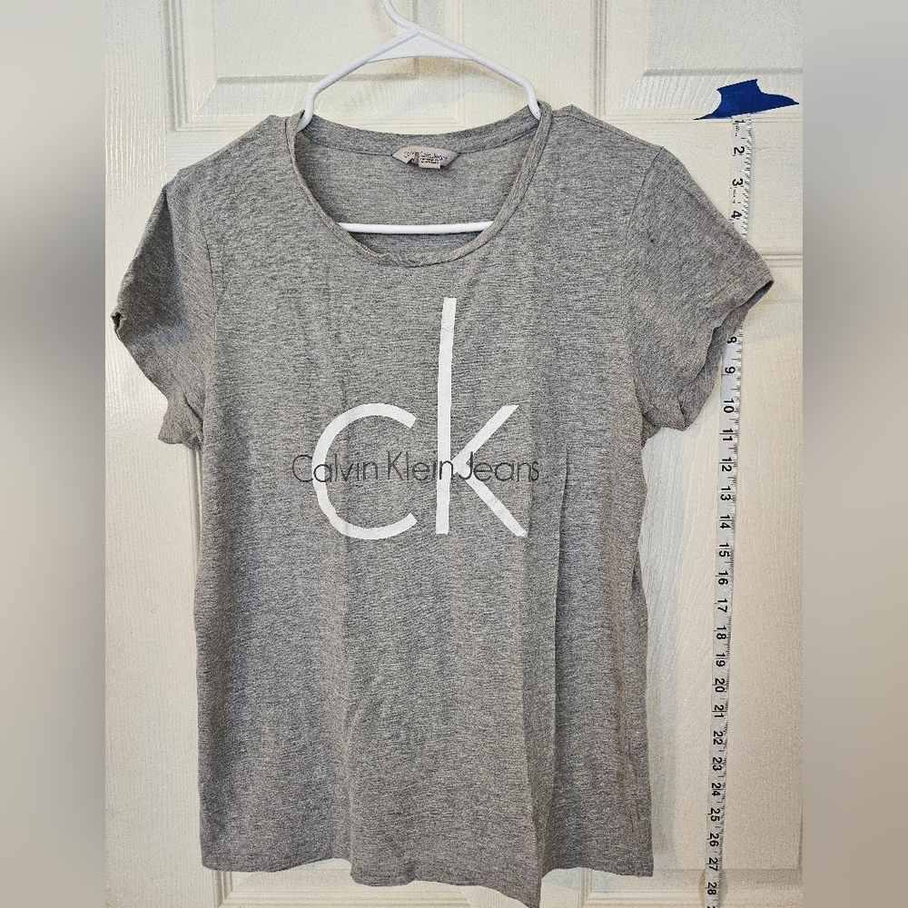 Calvin Klein Jeans Gray Women's Short Sleeve Top